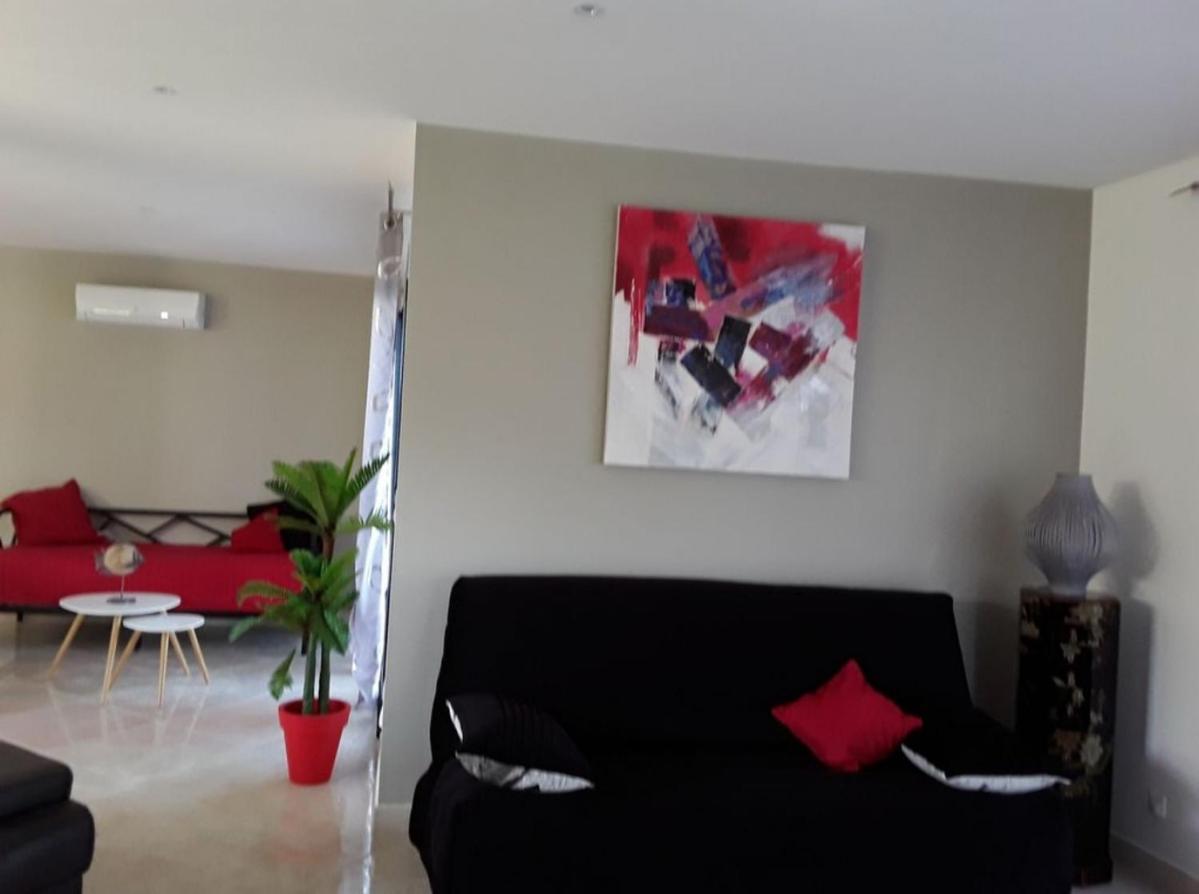 Villa En Bord De Plage แซ็ต ภายนอก รูปภาพ